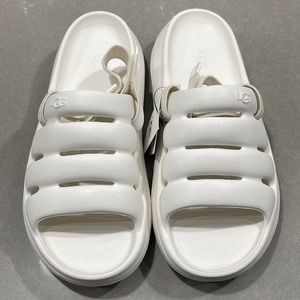 UGG Women's Sport Yeah Sandals